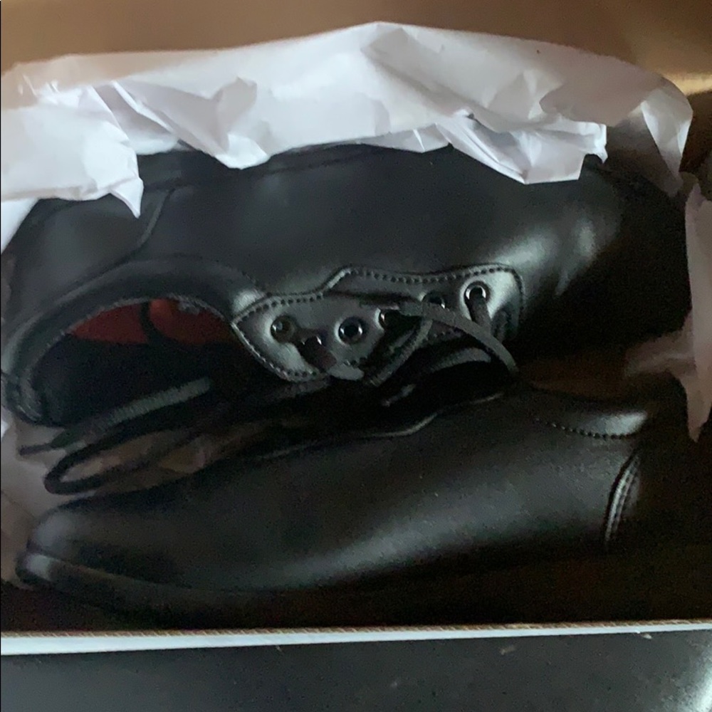 Marching shoes